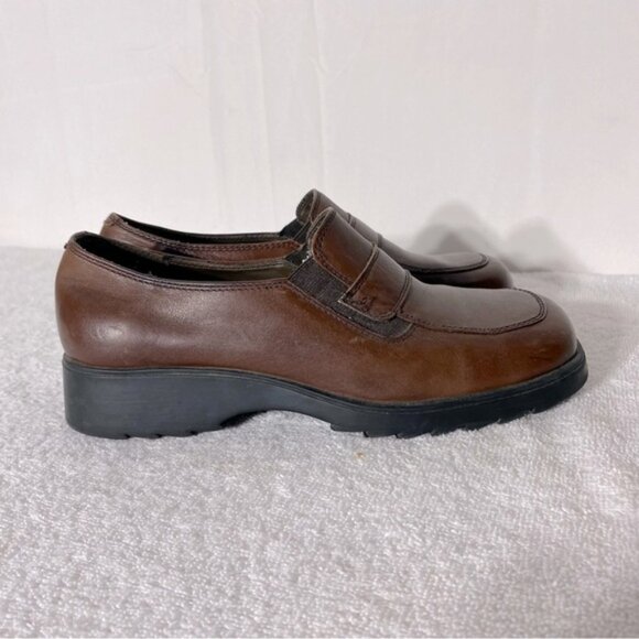 Vintage B.U.M. Equipment Brown Leather Rounded Square Toe Chunky Heel Loafer 6.5 - Picture 1 of 12